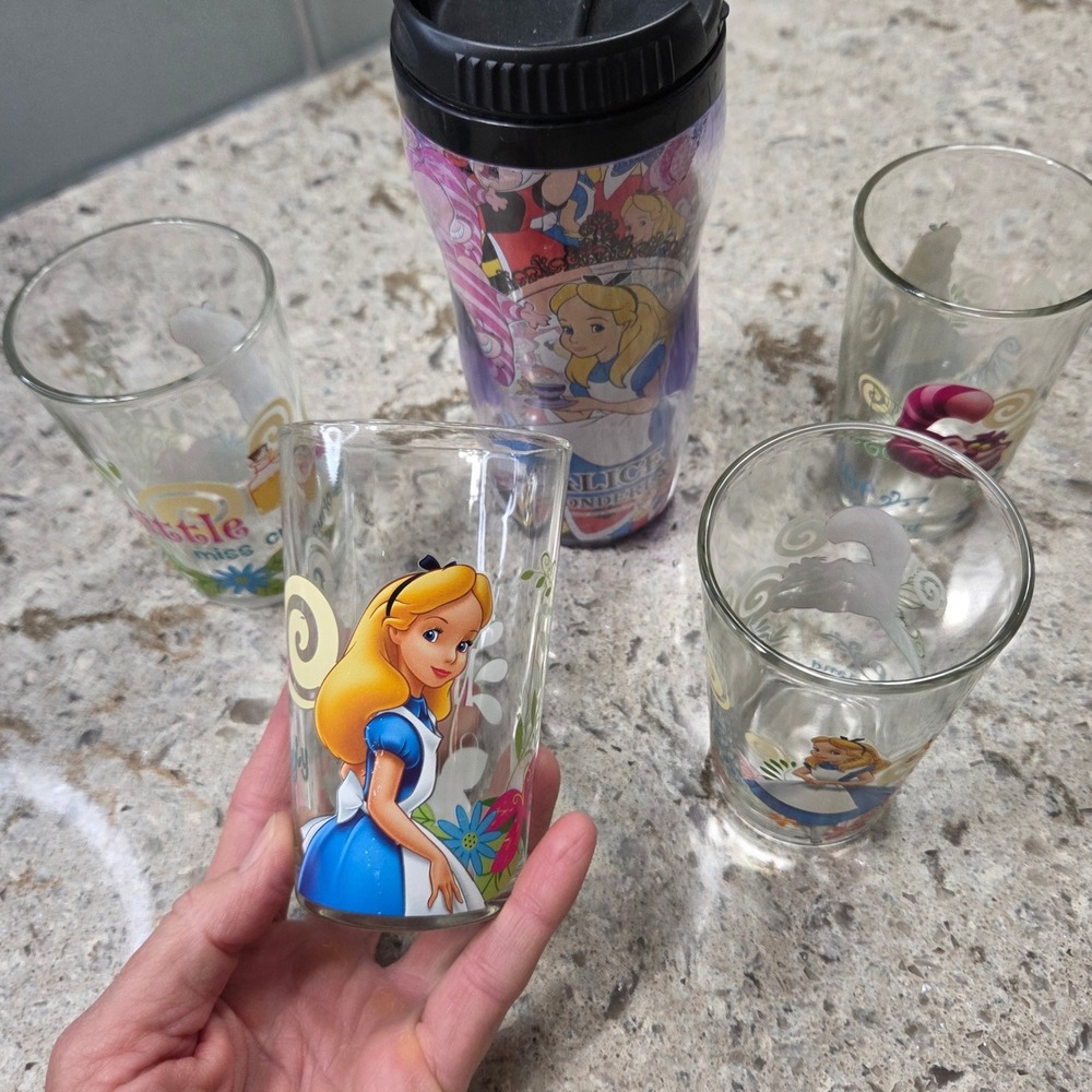 Disney Alice in Wonderland Glass Set Tumbler Cup Travel Mug